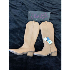 NWT Universal Thread Light Brown Memory Foam Tall Point Toe Boot 9